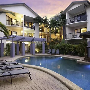 Bay **** Port Douglas