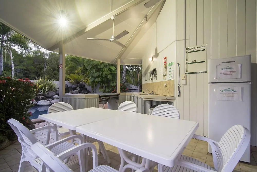 The Port Douglas Queenslander 3*,
